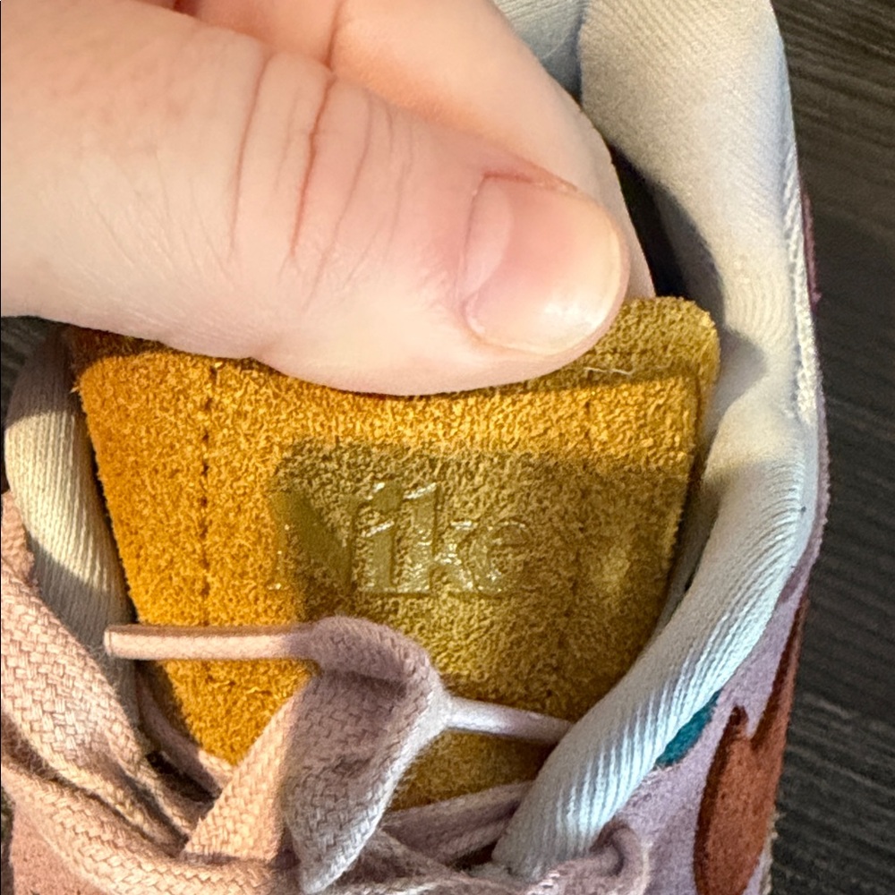 NEW RARE Nike Air Max 1 ‘87 PRM Tan Lines Running Shoes 
Women’s 9.5 - Picture 7 of 8